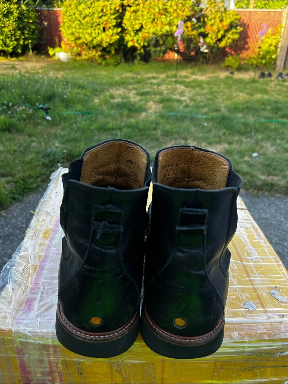 Vibram M2071-048 Men’s Black Leather Slip On Chelsea Boots Size 11